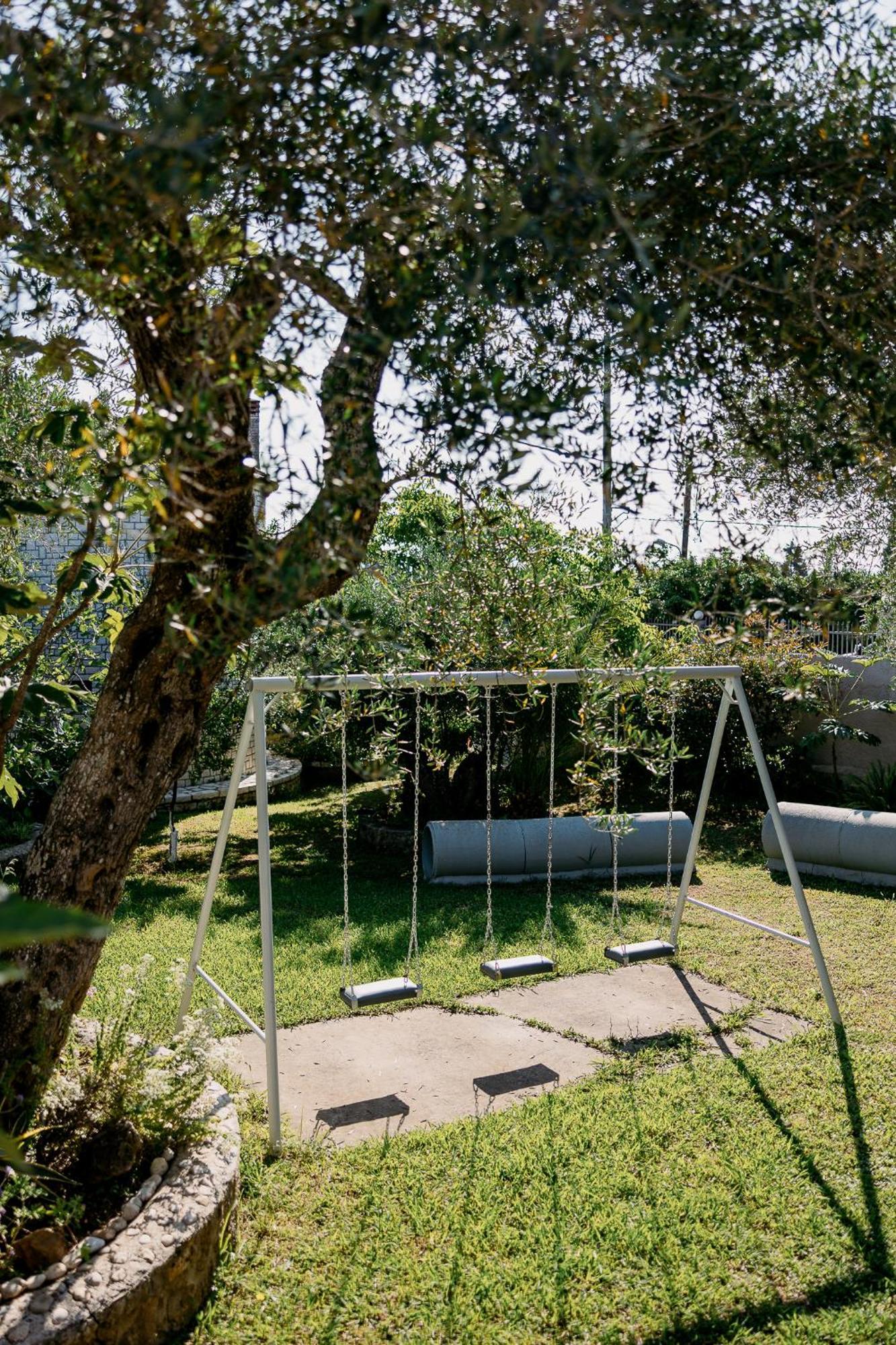 Mathraki Resort ゴウヴィア エクステリア 写真